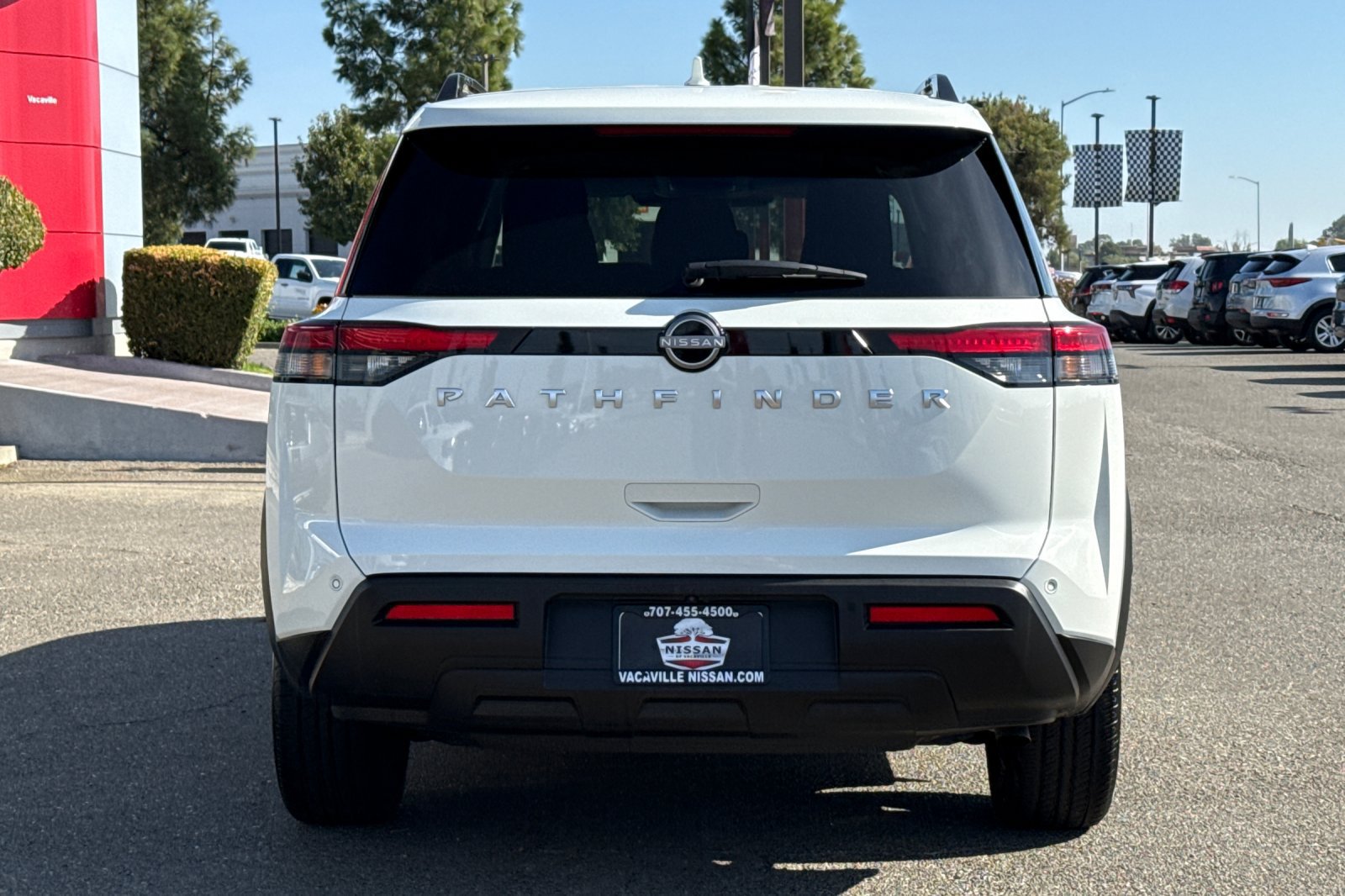 Certified 2025 Nissan Pathfinder SV FWD image 7