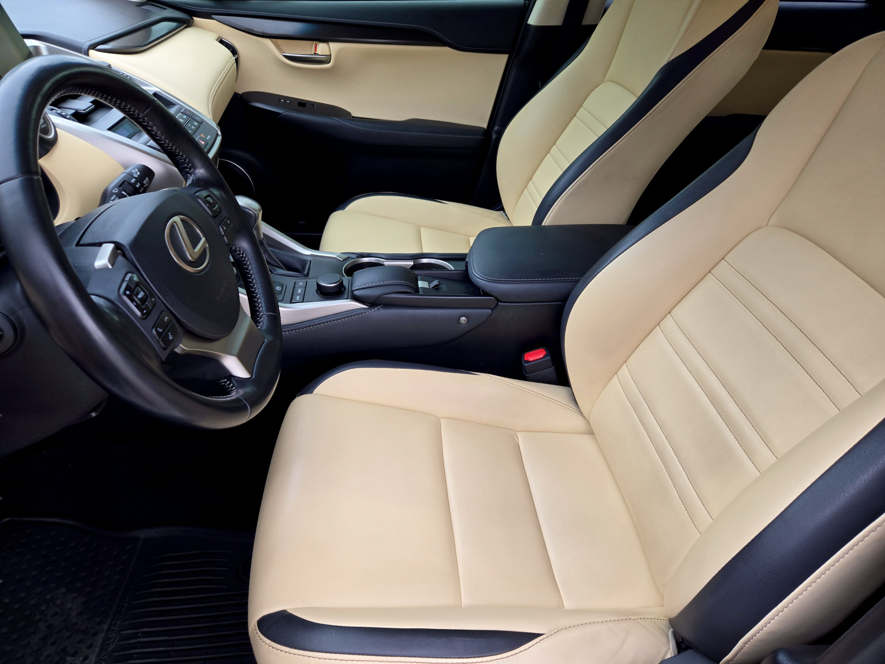Used 2016 Lexus NX 200t FWD image 9