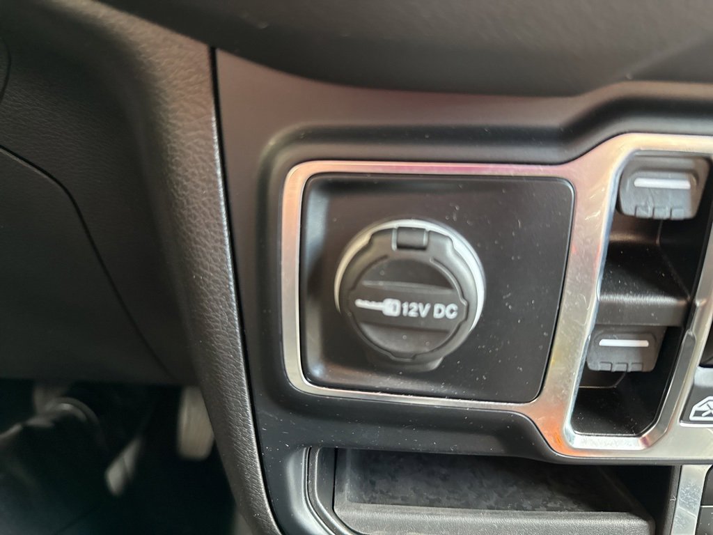 Used 2024 Jeep Wrangler High Altitude image 34