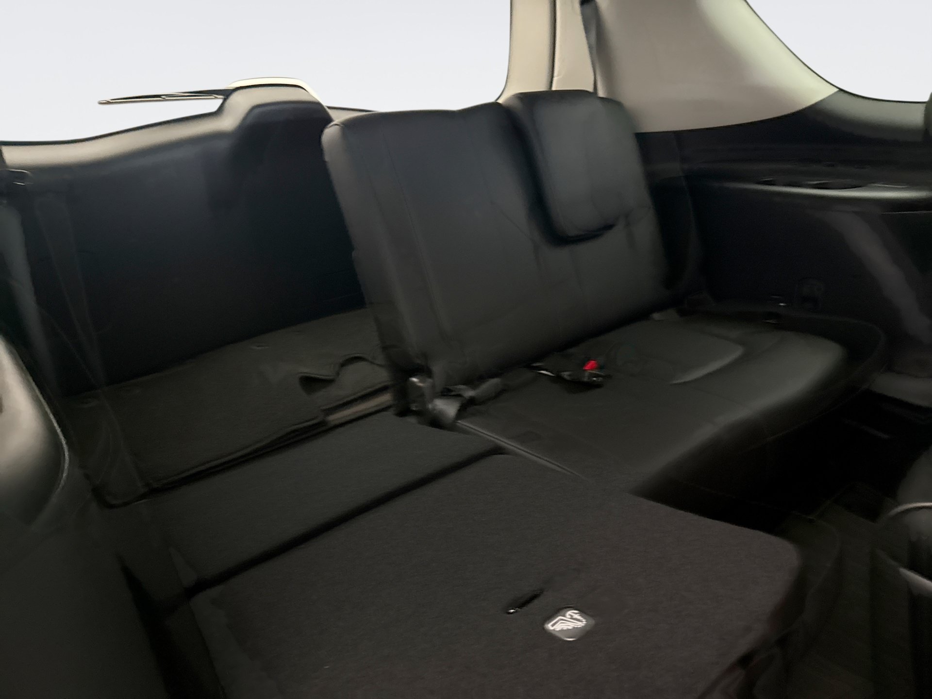 Used 2023 INFINITI QX80 Luxe w/ Cargo Package AWD/4WD image 23