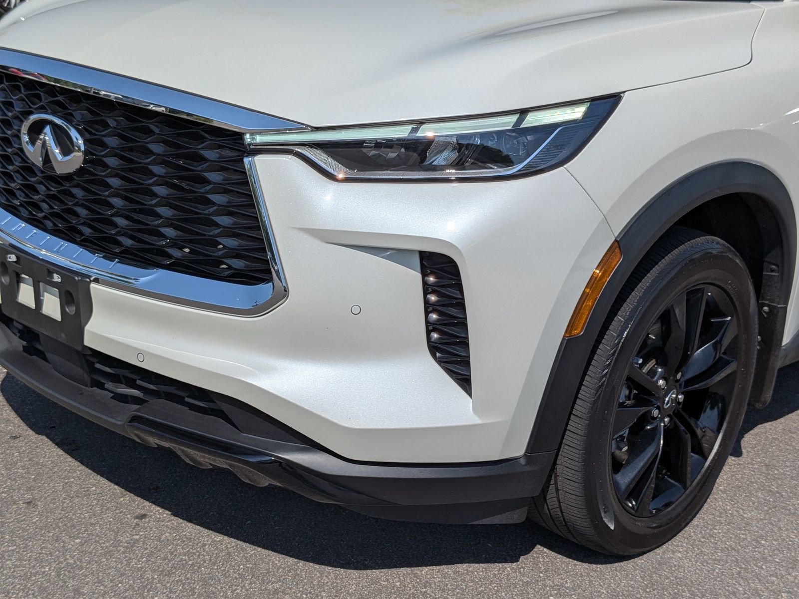 Used 2023 INFINITI QX60 Luxe w/ Cargo Package image 9