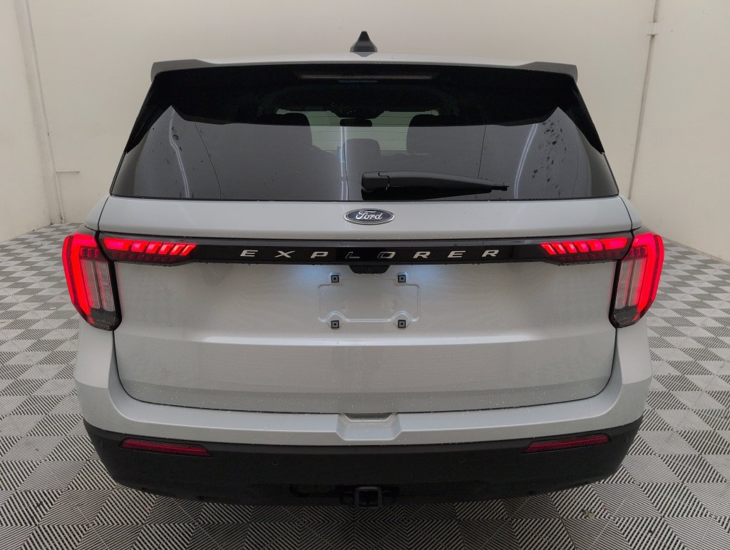 Used 2026 Ford Explorer Active RWD image 23