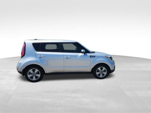 Used 2019 Kia Soul w/ Convenience Package FWD image 2