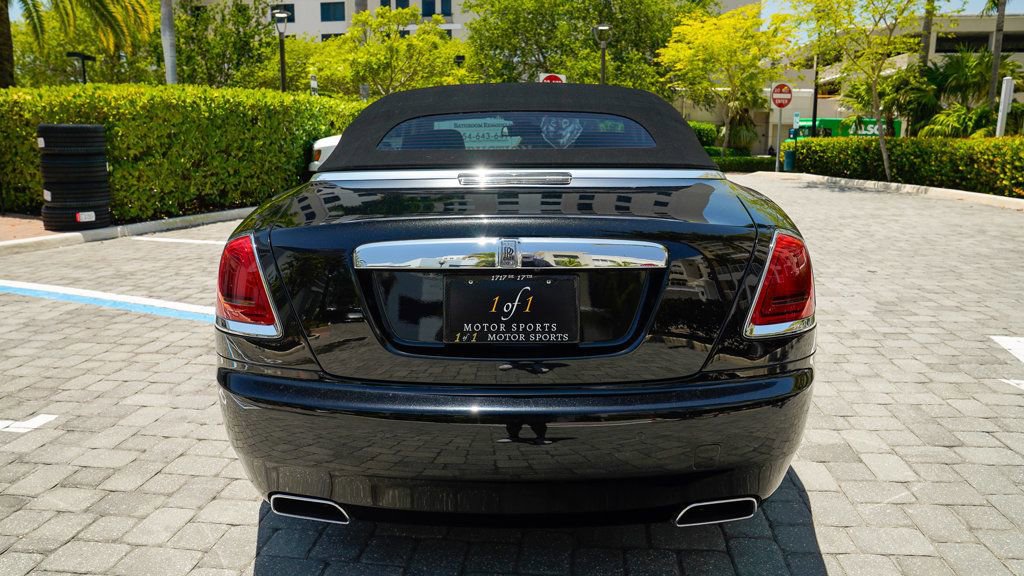 Used 2016 Rolls-Royce Dawn image 18