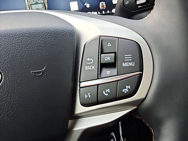 New 2026 Ford Explorer Active RWD image 15