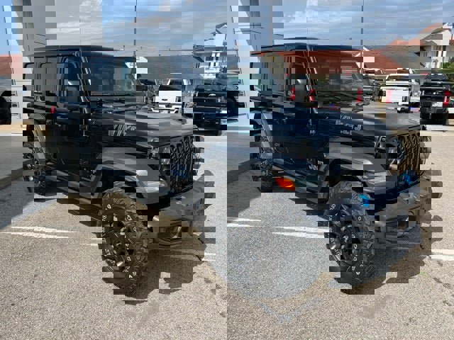 Used 2023 Jeep Wrangler Unlimited image 8