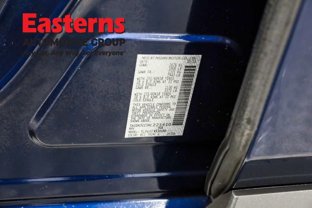 Used 2024 Nissan Pathfinder SL AWD/4WD image 36