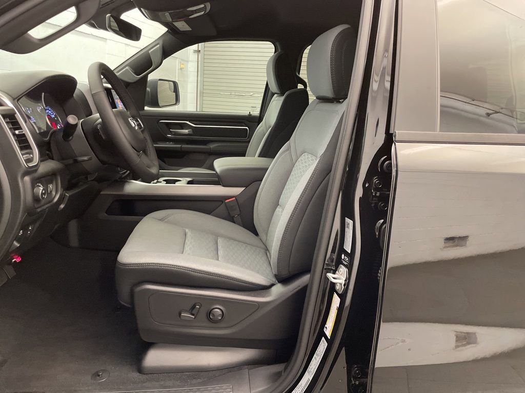 New 2025 RAM 1500 Big Horn image 18