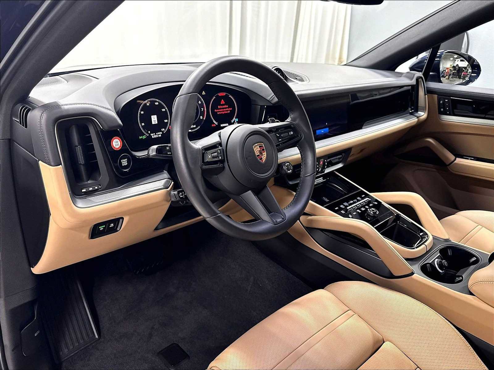 Used 2026 Porsche Cayenne Coupe AWD/4WD image 6