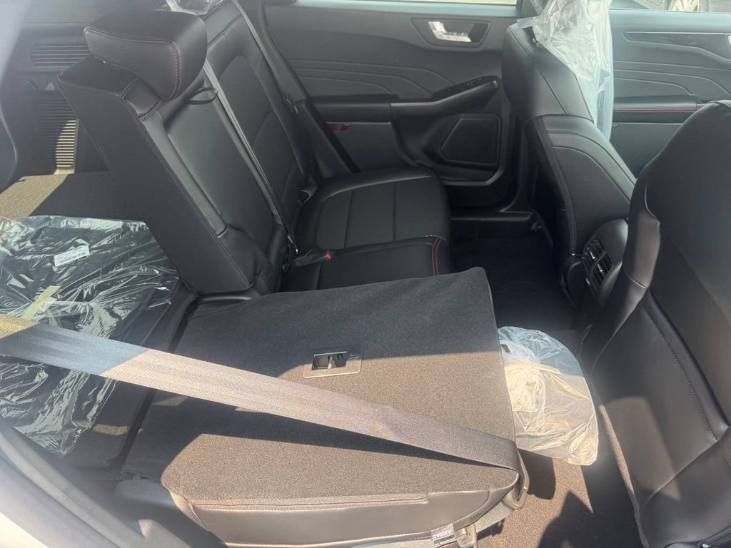 New 2026 Ford Escape ST-Line Select AWD/4WD image 45