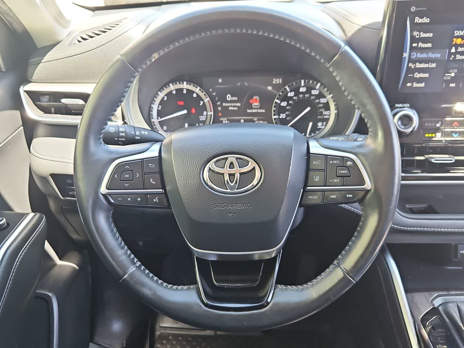 Used 2020 Toyota Highlander Platinum AWD/4WD image 22