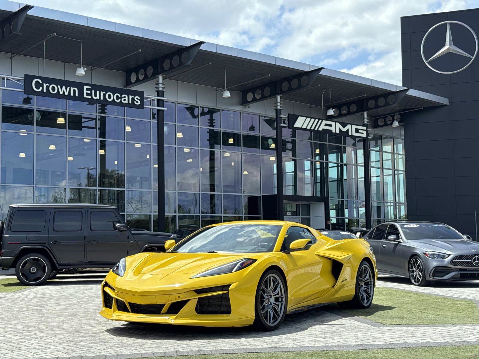Used 2025 Chevrolet Corvette Z06 RWD image 1