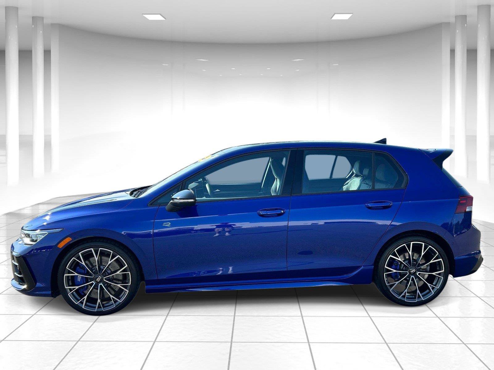 Certified 2025 Volkswagen Golf w/ Euro Style Package AWD/4WD image 6