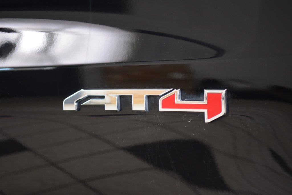 Used 2025 GMC Sierra 1500 AT4 w/ AT4 Premium Package AWD/4WD image 18