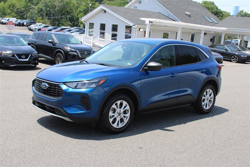 Used 2023 Ford Escape Active AWD/4WD image 4