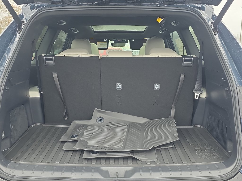 New 2026 Toyota Grand Highlander AWD Hybrid image 9