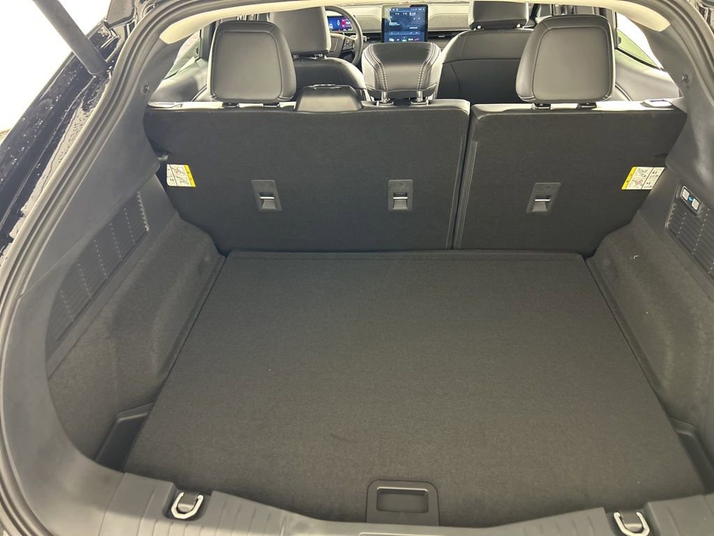 New 2026 Ford Mustang Mach-E Premium image 32