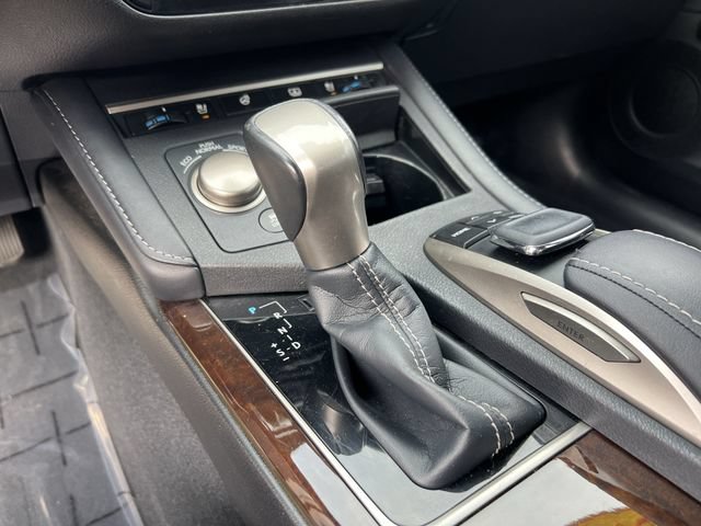 Used 2017 Lexus ES 350 w/ Luxury Package FWD image 18