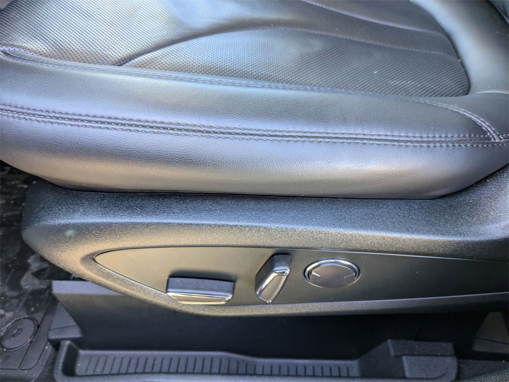 Used 2022 Lincoln Nautilus Reserve image 14