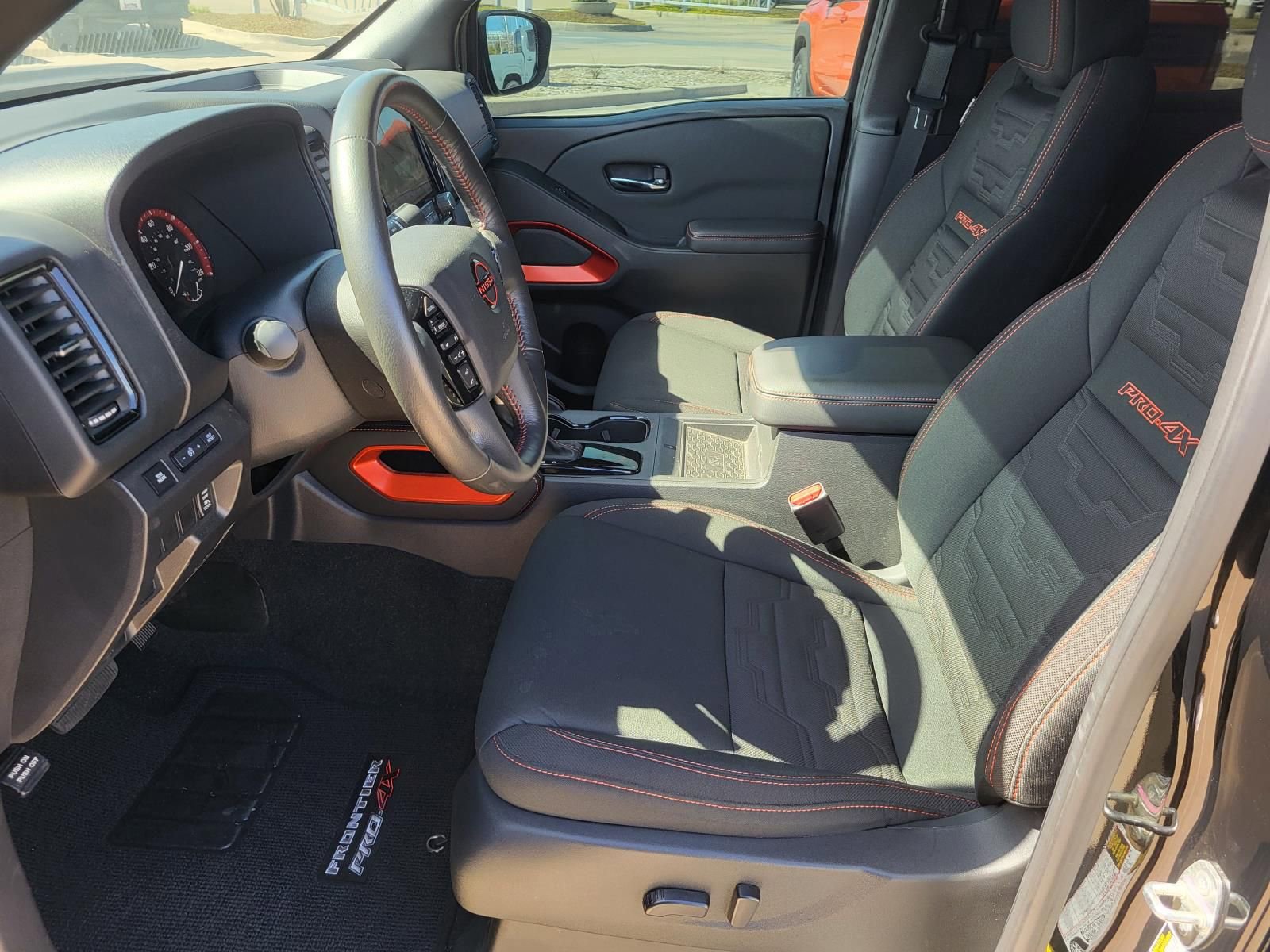 Certified 2024 Nissan Frontier PRO-4X w/ Pro Convenience Package image 23