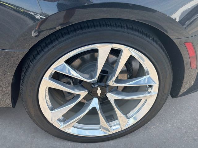 Used 2024 Chevrolet Camaro LT RWD image 10