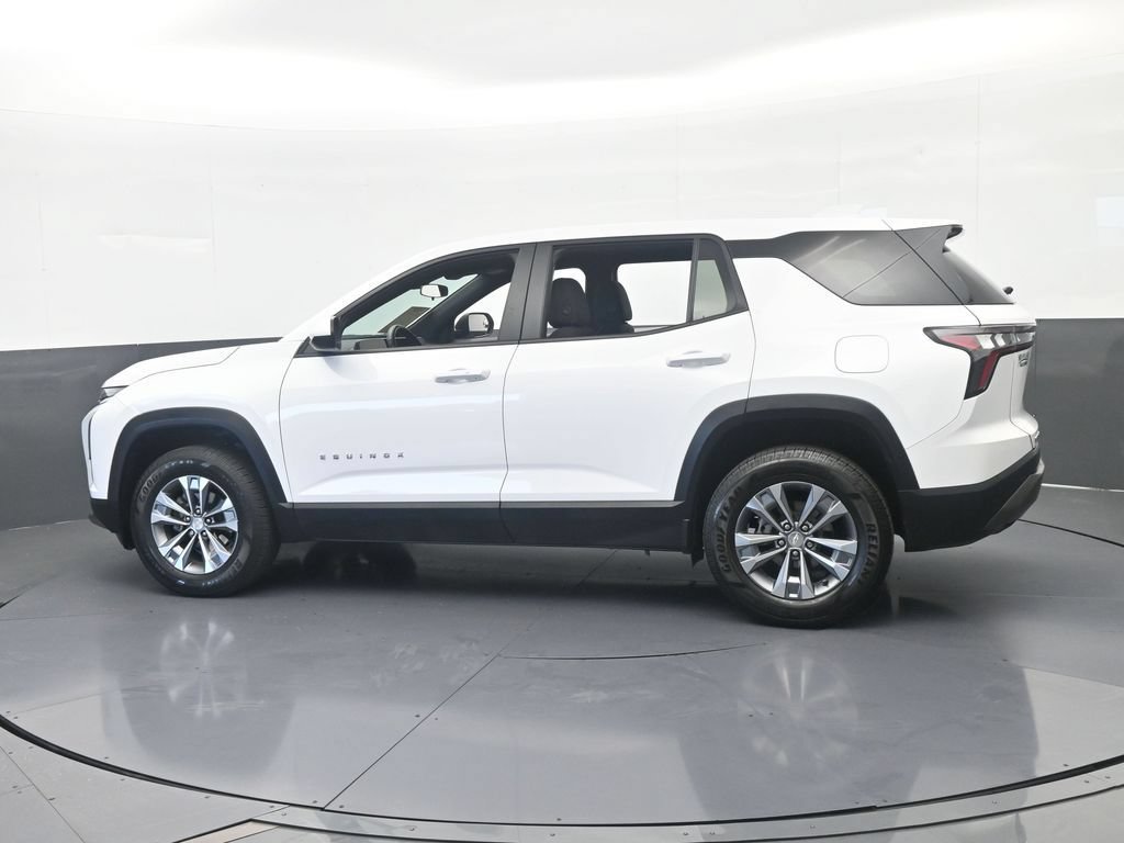 Used 2025 Chevrolet Equinox LT FWD image 3