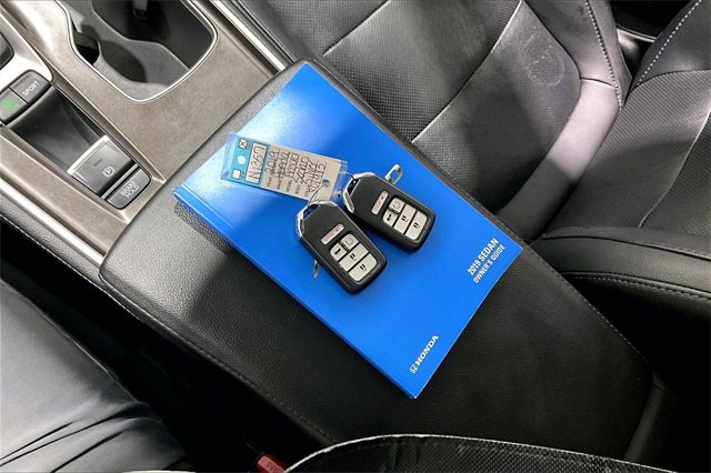 Used 2019 Honda Accord Touring image 36