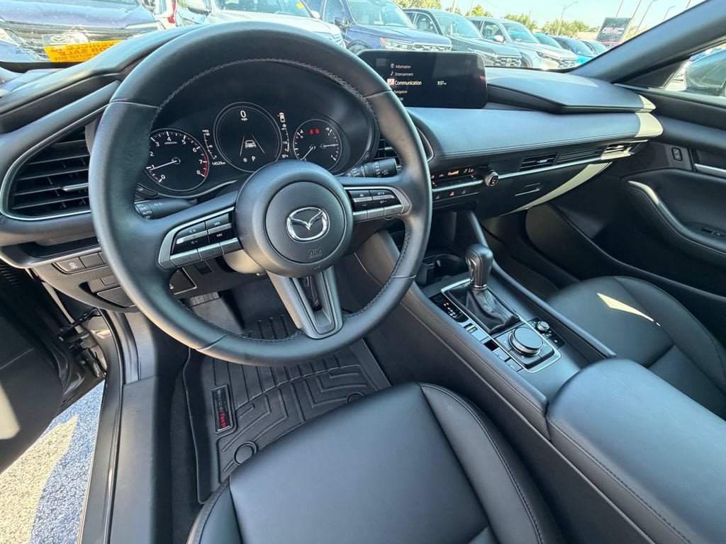 Used 2023 MAZDA MAZDA3 s FWD image 19