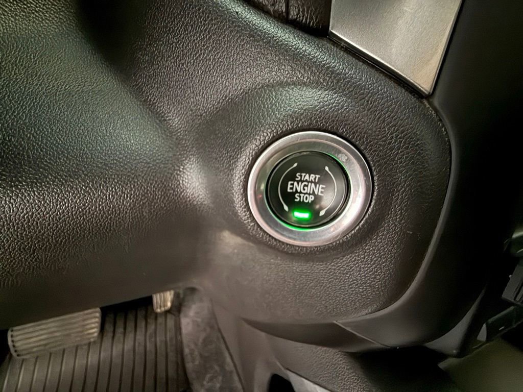 Used 2021 Chevrolet Silverado 1500 RST image 33