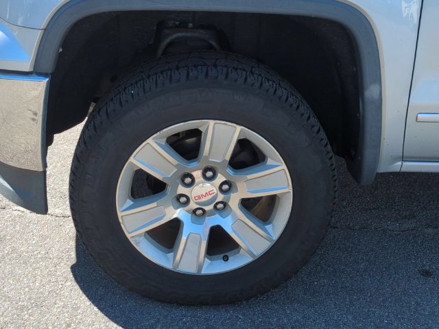 Used 2015 GMC Sierra 1500 SLE w/ SLE Value Package AWD/4WD image 10