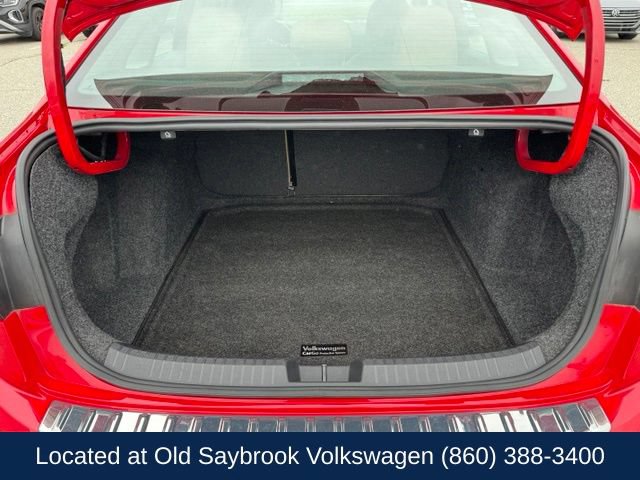 Used 2019 Volkswagen Jetta SEL w/ Cold Weather Package FWD image 19