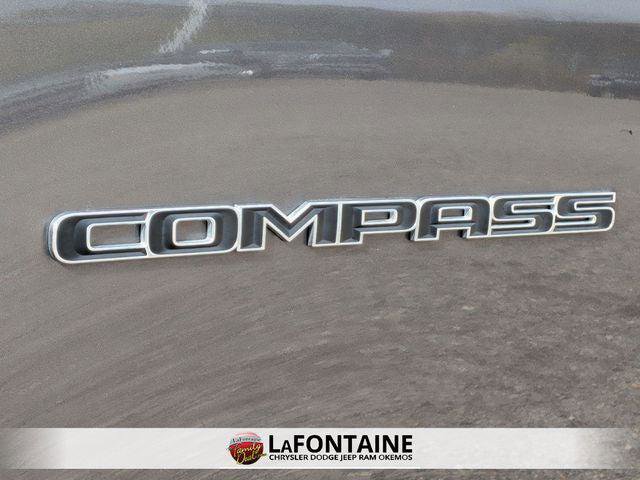 Certified 2022 Jeep Compass Latitude image 10