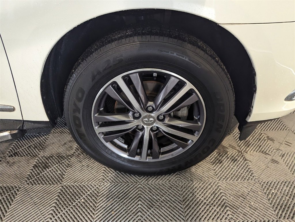 Used 2019 INFINITI QX60 Luxe w/ Essential Package image 19