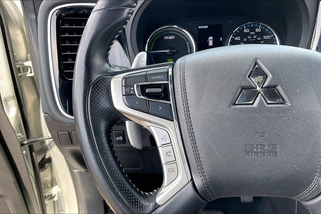 Used 2019 Mitsubishi Outlander SEL AWD/4WD image 17