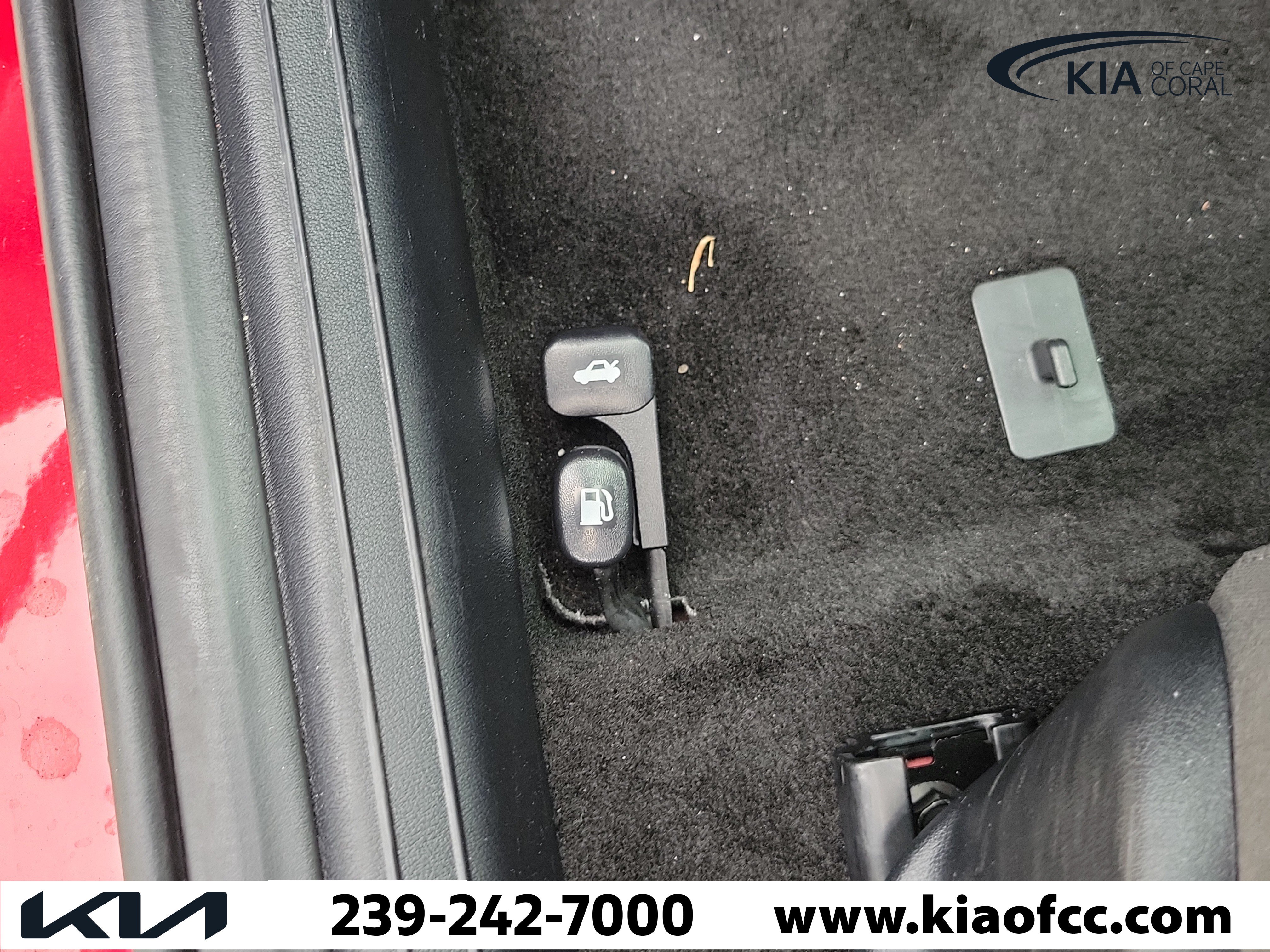 Certified 2025 Kia K4 FWD image 23