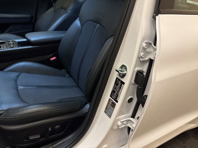 Used 2023 Kia K5 GT-Line image 10