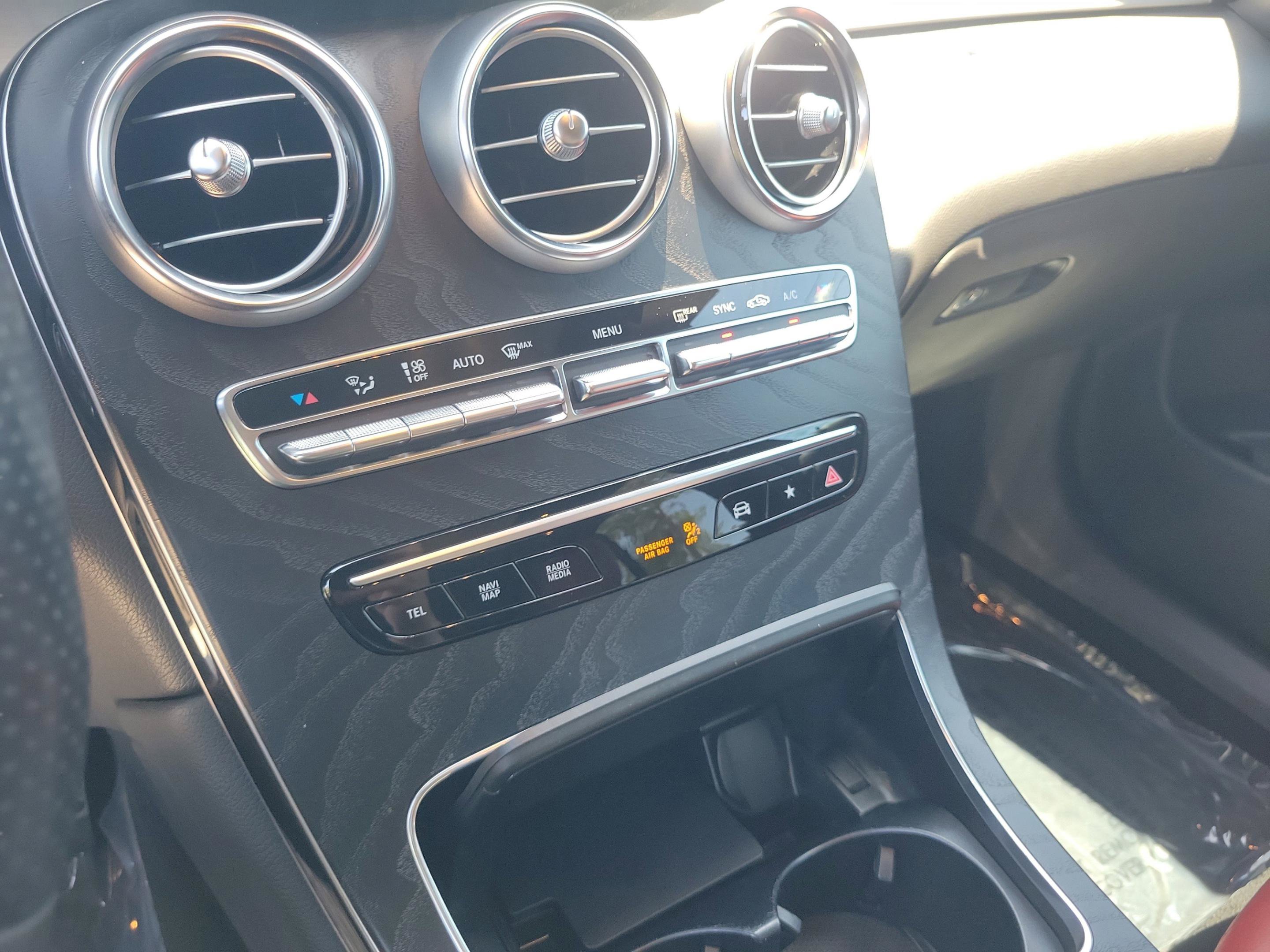 Certified 2022 Mercedes-Benz GLC 43 AMG 4MATIC image 19