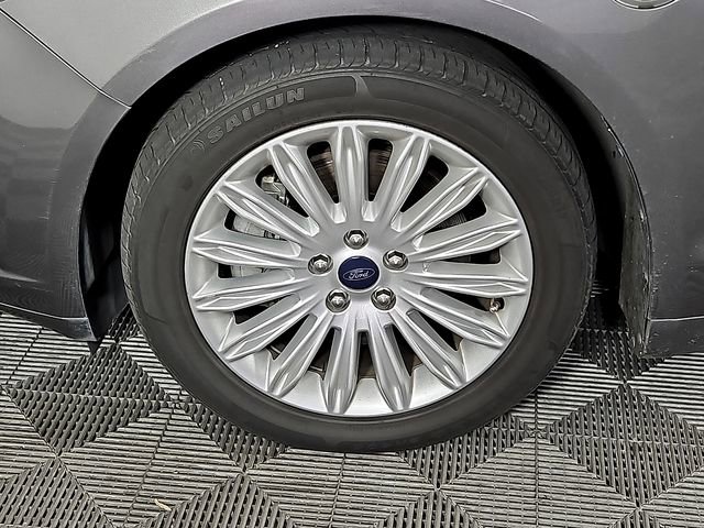 Used 2014 Ford Fusion Energi Titanium w/ Driver Assist Package image 9