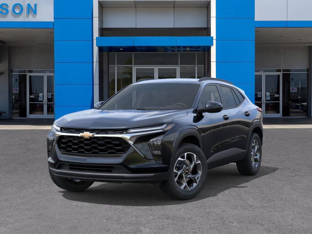 New 2026 Chevrolet Trax LT w/ Driver Confidence Package FWD image 6