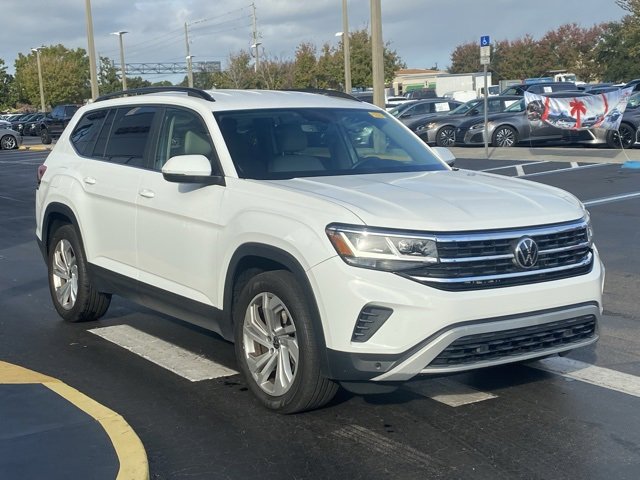 Used 2021 Volkswagen Atlas SE image 2
