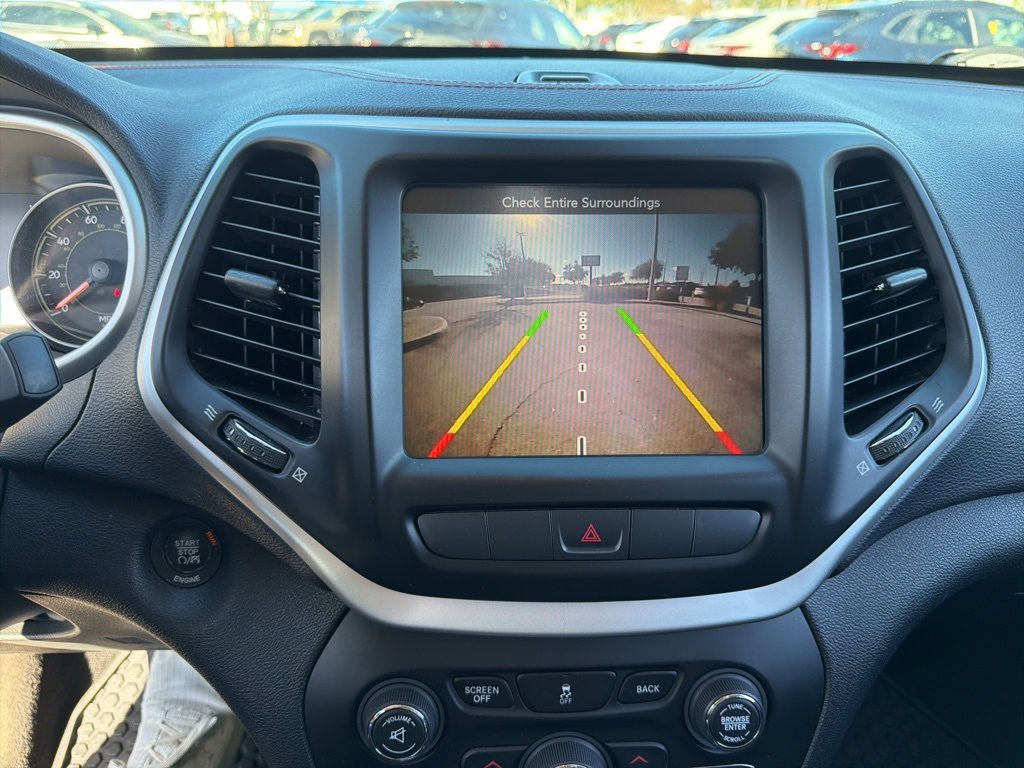 Used 2015 Jeep Cherokee Trailhawk w/ Comfort/Convenience Group image 25