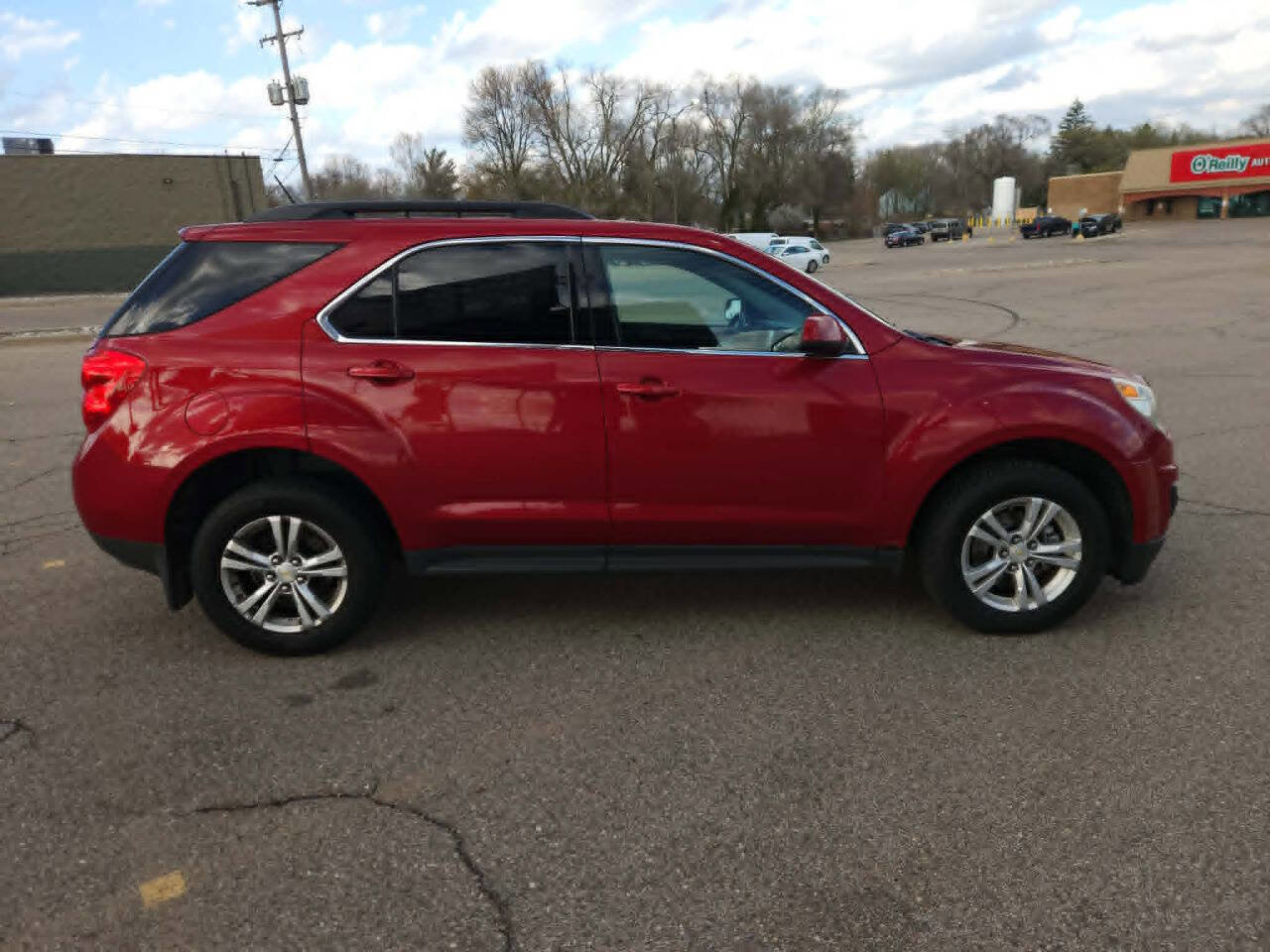 Used 2013 Chevrolet Equinox LT w/ Driver Convenience Package image 3