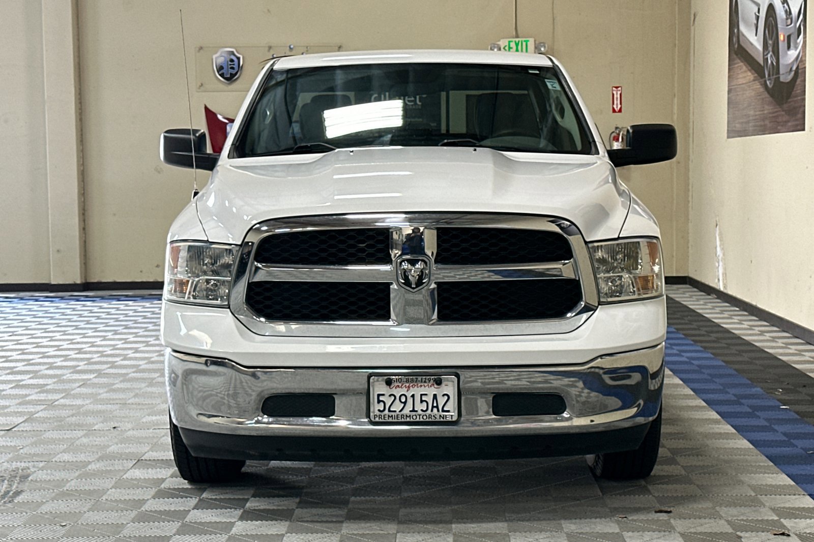 Used 2017 RAM 1500 Classic SLT image 9