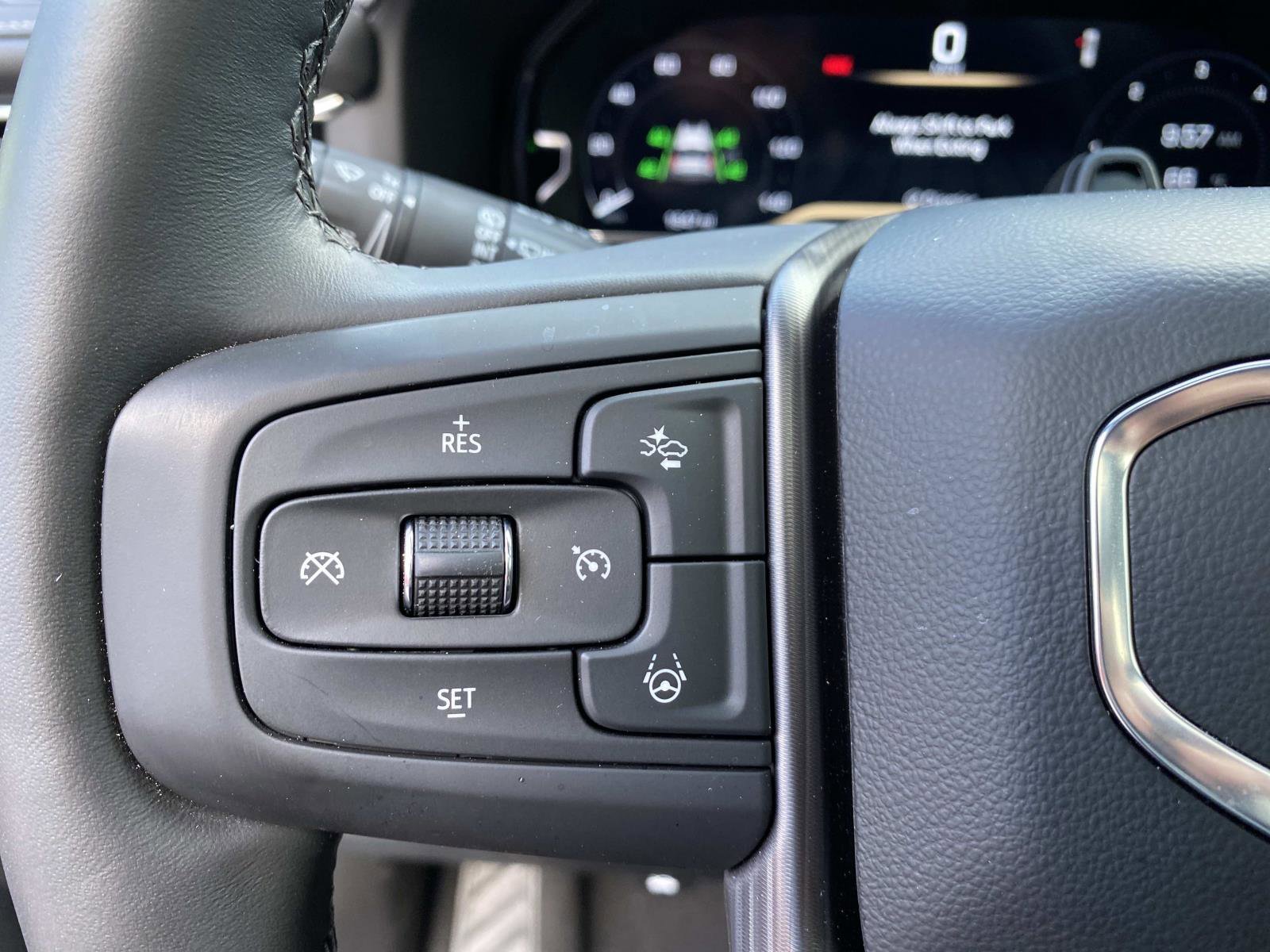 Used 2024 GMC Yukon Denali Ultimate w/ LPO, Floor Liner Package image 20