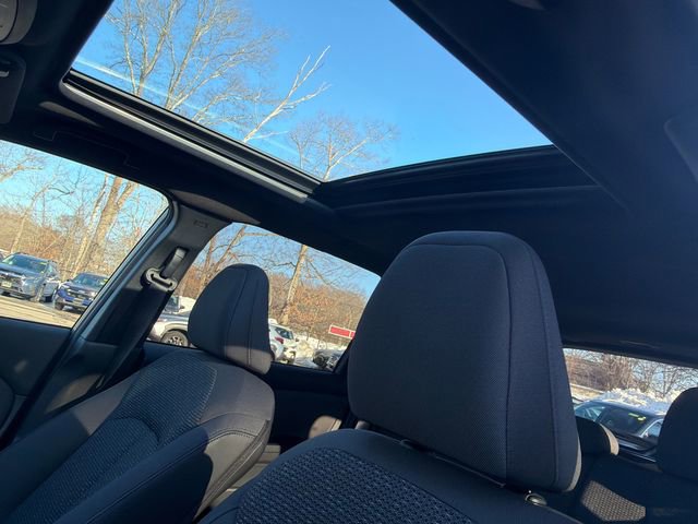 Used 2025 Subaru Forester Premium image 41