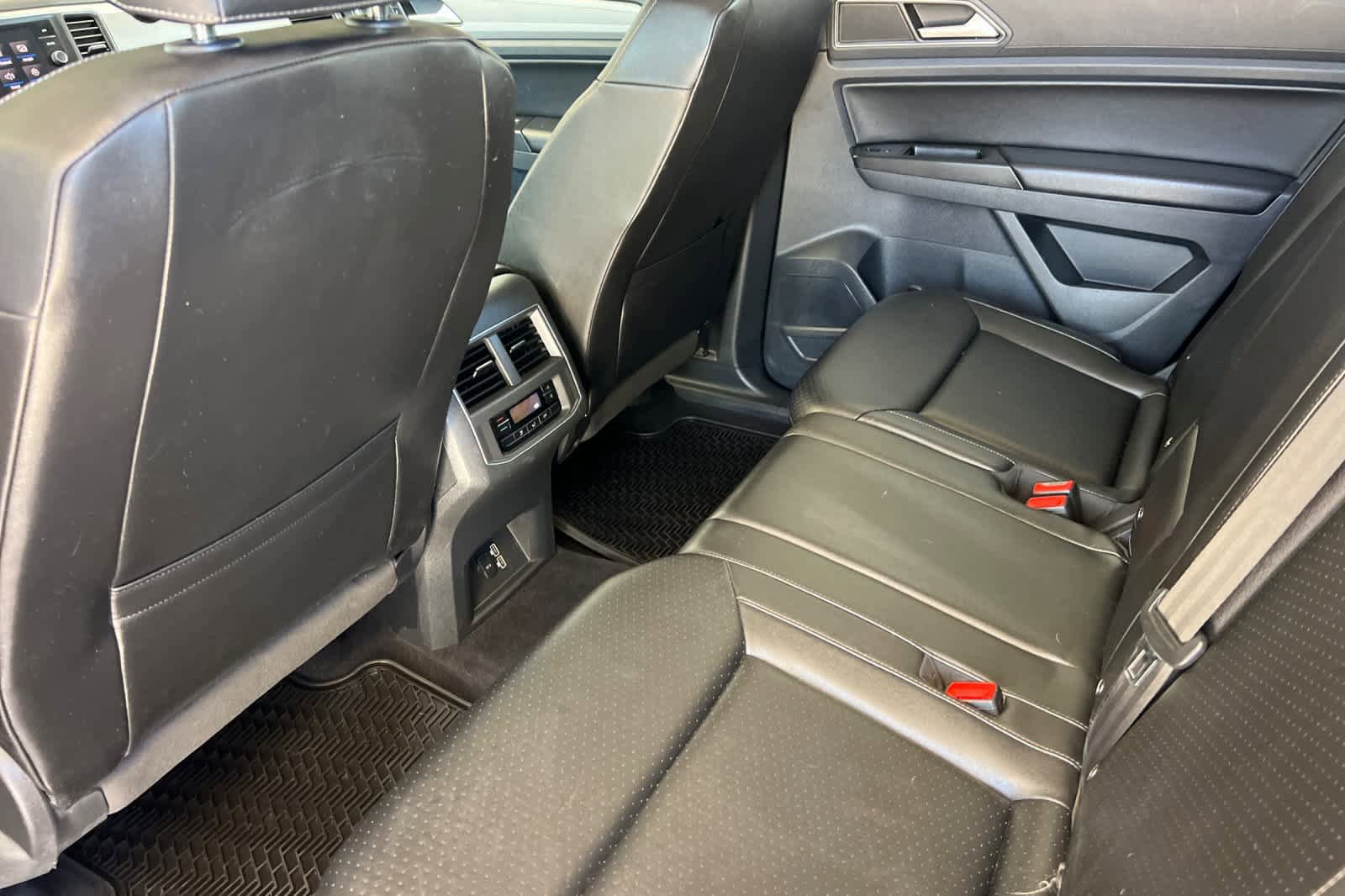 Used 2018 Volkswagen Atlas SE FWD image 4