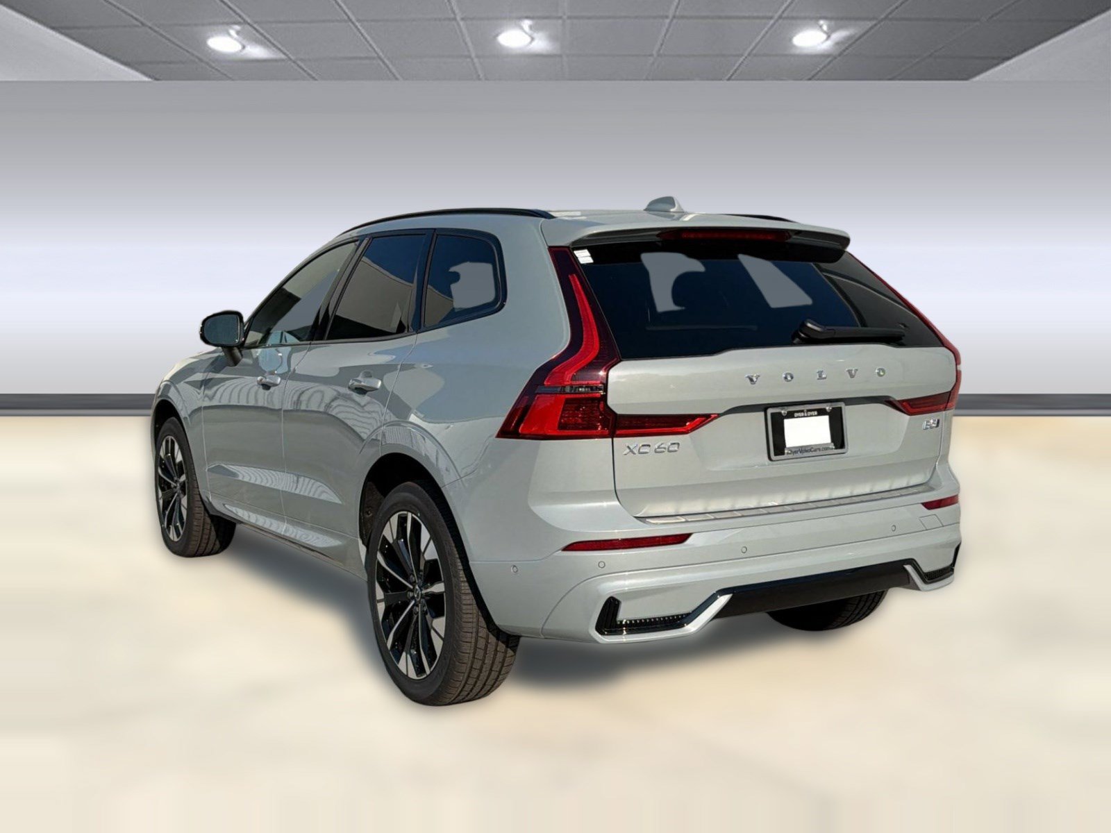 New 2026 Volvo XC60 B5 Plus w/ Protection Package Premier AWD/4WD image 3