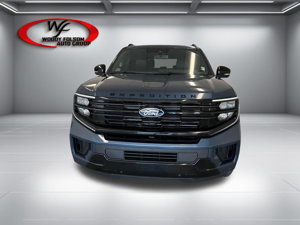 New 2027 Ford Expedition Platinum w/ Stealth Performance Package AWD/4WD image 2