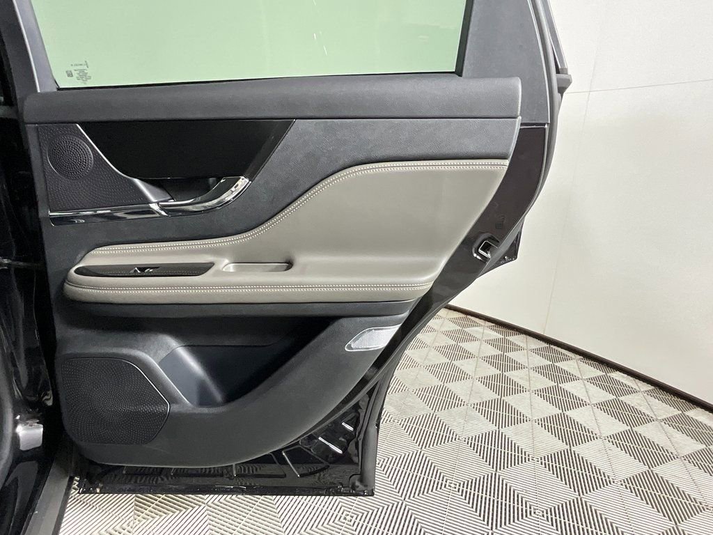 Certified 2023 Lincoln Corsair FWD image 24
