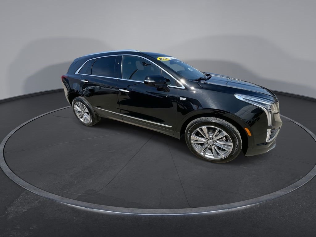 Certified 2025 Cadillac XT5 Premium Luxury image 2